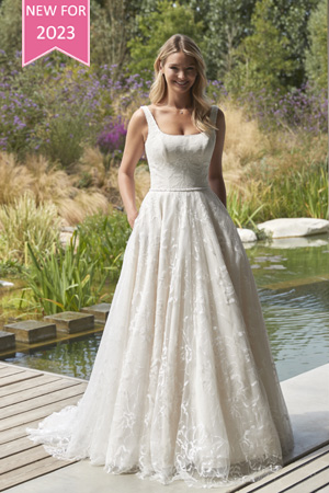 Lyanna Romantica Wedding Gown