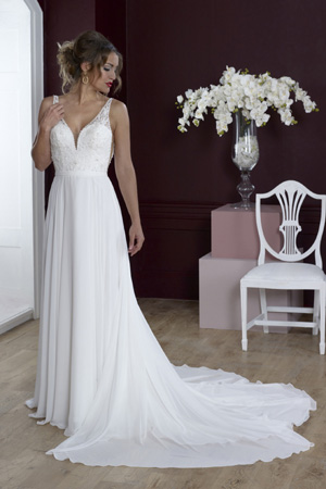 Taffeta and Lace Gloucester House of Nicholas Wedding Dress 2600