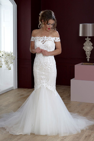 Taffeta and Lace Gloucester House of Nicholas Wedding Dress 2620