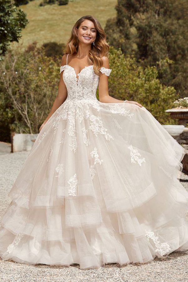 lace wedding dress