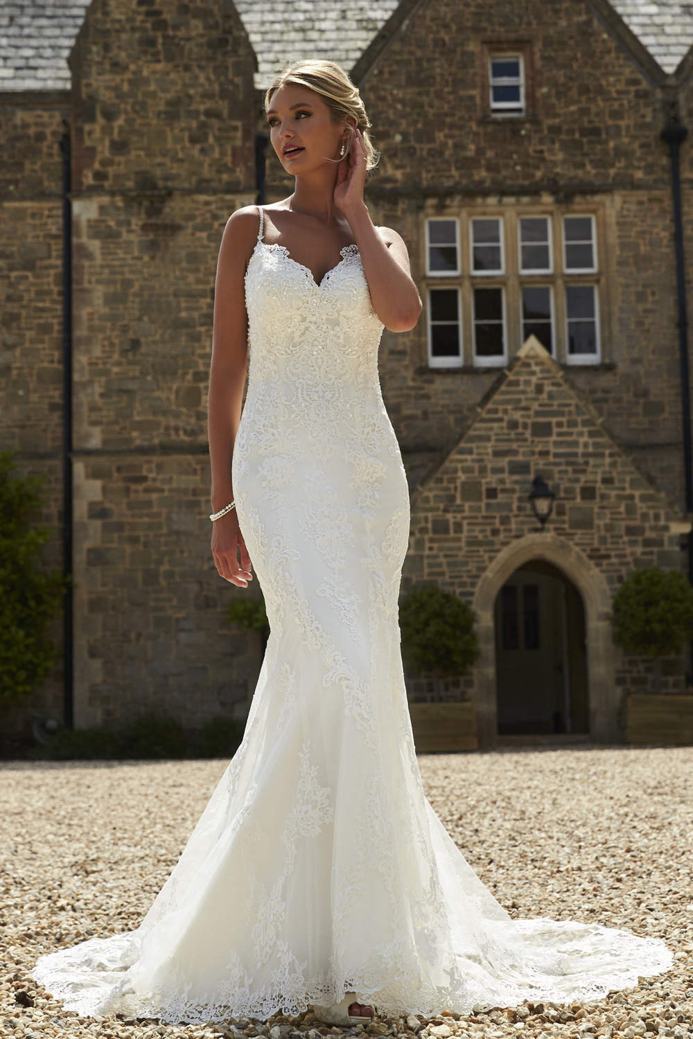 Taffeta and lace wedding dresses Gloucester 2020_romantica_tuscany
