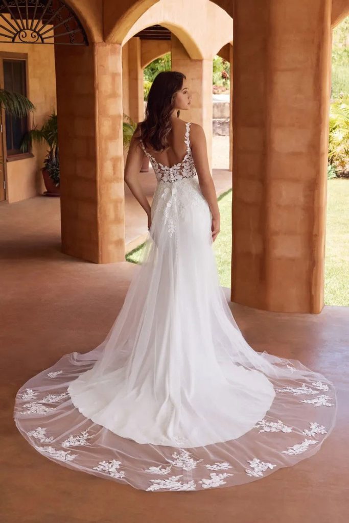 Taffeta and Lace Gloucester Sophia Tolli Designer Weekend November 2023