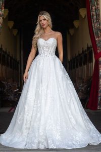 Taffeta and Lace Rachel Allan 5132