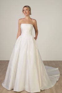 Taffeta and Lace Gloucester Stella York SY8274