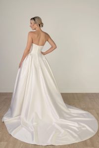 Taffeta and Lace Gloucester Stella York SY8274